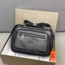 ルイ・ヴィトンの「エピレザー」バッグおすすめ5選