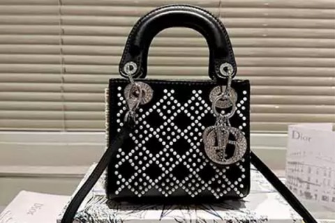 dior バッグ 偽物 見分け 方